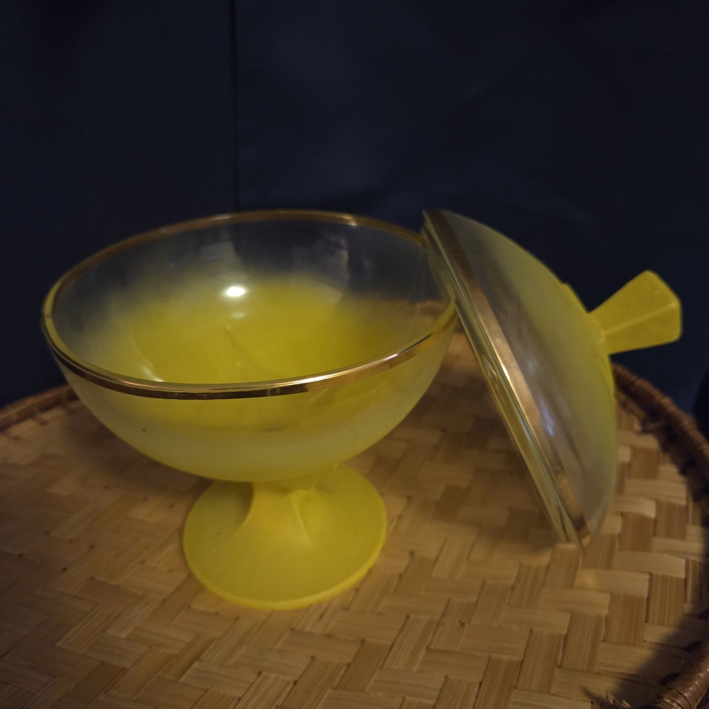 Vintage Yellow Lucite Candy Dish w/ Lid Gold Trim MCM Pedestal Compote